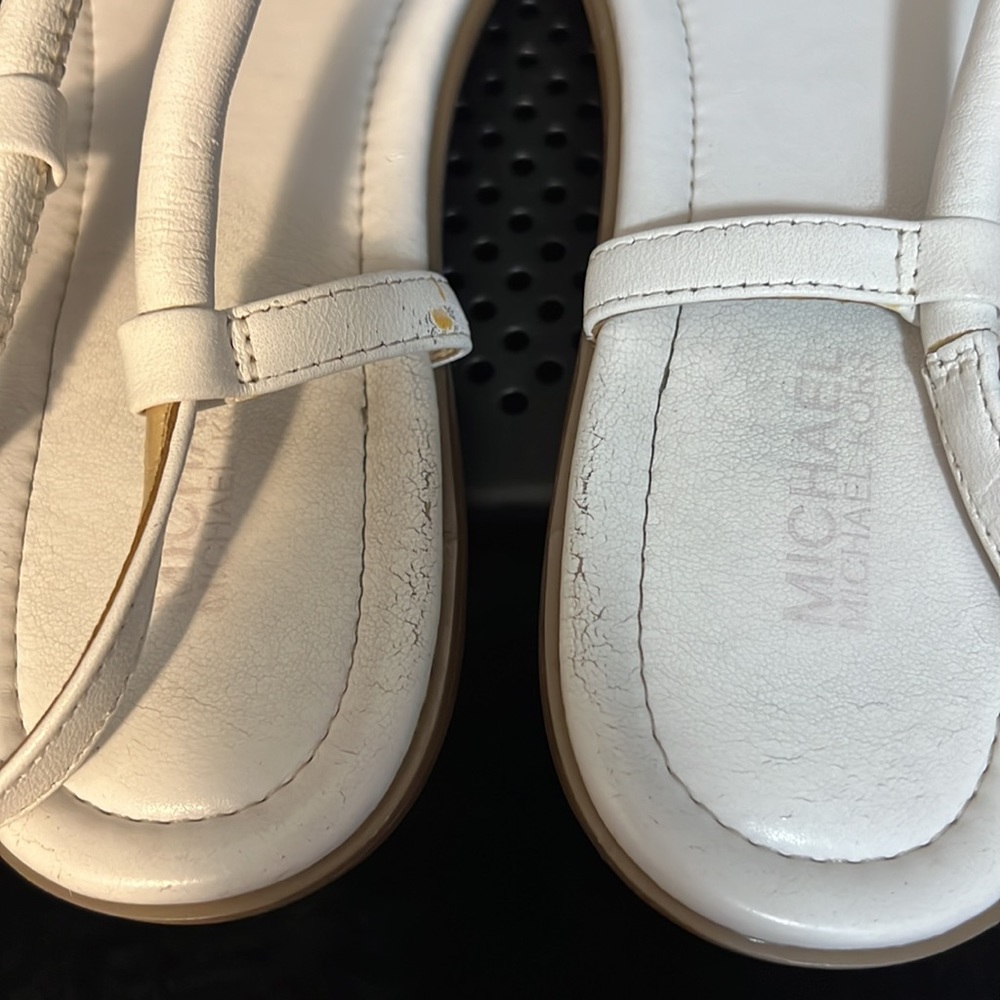 Michael Kors White Leather Sandals - Picture 6 of 7